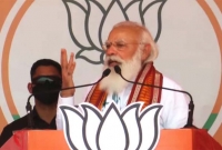 ১০ বছর লুঠের পর ১০ অঙ্গীকার : মমতার ইস্তাহারকে কটাক্ষ মোদির