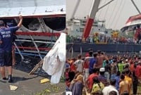 চারপাশে শুধু কান্নার শব্দ, সেই লঞ্চের ভেতর থেকে একে একে ২১ লাশ উদ্ধার