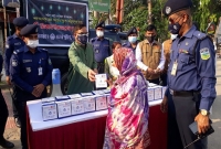 পুরো রমজান মাস জুড়ে ৫ টাকায় পাবেন পুলিশের ইফতারি