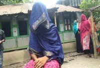 বিয়ের জন্য মেয়ে দেখতে গিয়ে প্রেম, ৫ দিন ধরে প্রেমিকের বাড়িতে কলেজছাত্রী