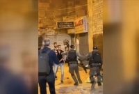 এবার প্রার্থনারত ফিলিস্তিনিদের ওপর হামলা চালাল ইসরাইলি পুলিশ 