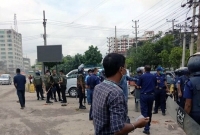 বকেয়া বেতনের দাবিতে আশুলিয়ায় শ্রমিক বিক্ষোভ, এক গার্মেন্টকর্মী নিহত