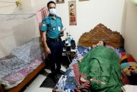 রাত ৩টায় শিক্ষিকার তীব্র শ্বাসকষ্ট, বাসায় অক্সিজেন সিলিন্ডার নিয়ে হাজির পুলিশ