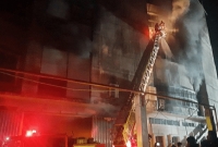 রূপগঞ্জে ভয়াবহ আগুনে নিহত ৫২ জনের লাশ নেয়া হচ্ছে ঢাকা মেডিকেল