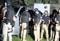 অভিযান শেষে যা পাওয়া গেল ঘিরে রাখা সেই বাড়িতে