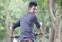 ‘আমার লাশ পরিবারকে দিয়েন না’ চিরকুট লেখে যুবকের আত্মহত্যা