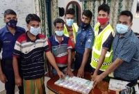 ভ্যানচালকের সততায় ১০ লাখ টাকা ফেরৎ পেল ছাগল ব্যবসায়ী