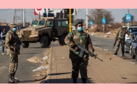 সহিং'সতা ঠে'কাতে দক্ষিণ আফ্রিকার রাস্তায় ২৫ হাজার সেনা