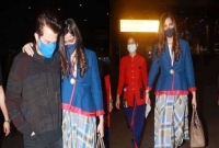 মুম্বাই বিমানবন্দরে নেমে বাবাকে দেখে কান্নায় ভেঙে পড়লেন সোনম কাপুর