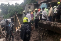 উদ্ধার কাজ শুরু করে দিয়েছে পুলিশ, বের করা হচ্ছে একের পর এক লাশ