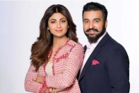 অবশেষে নীরবতা ভাঙলেন শিল্পা, যা বার্তা দিলেন রাজ-পত্নী