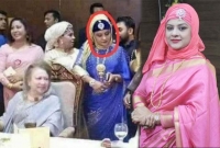 খালেদা জিয়ার সঙ্গে ভাইরাল ছবি নিয়ে যা বললেন হেলেনা জাহাঙ্গীর খালেদা জিয়ার সঙ্গে ভাইরাল ছবি নিয়ে যা বললেন হেলেনা জাহাঙ্গীর