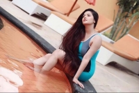 জীবন হলো আইসক্রিমের মতো, পুরোটা উপভোগ করো : পরীমনি