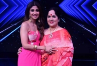 কোটি টাকার জমি প্রতারণা, শিল্পা শেট্টির মা সুনন্দার মামলা দায়ের