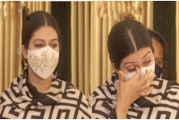 ডিবি অভিযান চালাচ্ছে পিয়াসার বাসায়    