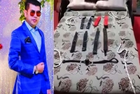 একাধিক নারী-পুরুষ একসঙ্গে যৌ'নাচারের জন্য বিশেষ কৌশলে তৈরি করা খাট পাওয়া গেল রাজের বাসায়