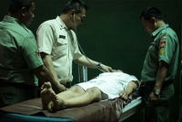 ইন্দোনেশিয়ায় নারীদের সেনা-পুলিশে নিয়োগে যেভাবে করা হয় সতীত্ব পরীক্ষা