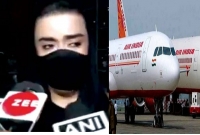 আমাদের, আমাদের বন্ধুদের মেরে ফেলবে বলেই কান্নায় ভেঙে পড়লেন আফগান তরুণী 