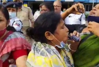 অন্যায়ভাবে বদলি, ভারতে একসঙ্গে ৫ শিক্ষিকার ‘বিষপান’