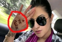 'রহস্যময়' বার্তা হাতে কেন লিখেছেন '...মি মোর' ব্যাখ্যা দিলেন পরীমনি