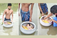  হাঁড়িতে ভাসিয়ে শিশুকে পোলিও টিকা খাওয়াতে নিয়ে এলেন বাবা!