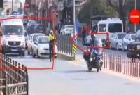 প্রেসিডেন্ট এরদোয়ানের গাড়িবহর আটকে দিয়ে আগে রোগীবাহী অ্যাম্বুলেন্স যেতে দিল তুরস্ক পুলিশ