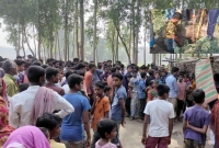 তাতে আমাদের বসতভিটাও থাকবে না, তাই বুকে কষ্ট চাপা রেখে ছেলের লাশ মাটিচাপা দেই: বাবা-মা