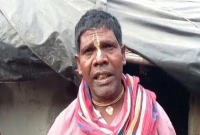 যাদের বিরুদ্ধে মামলা করলেন সেই বাদাম বাদাম গানের গায়ক!