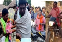 শেষ পর্যন্ত চেক পেয়ে দারুণ খুশি সেই কাঁচা বাদামের গায়ক