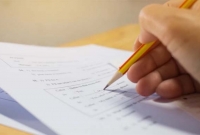 'মহিলাদের স্বাধীনতাই সমাজ ও পরিবারে অশান্তির মূল কারণ', প্রশ্নপত্র ঘিরে তুমুল বিতর্ক!