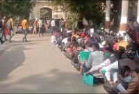  গাড়িচালক, পিওনের চাকরি পেতে আবেদন ইঞ্জিনিয়ার, পিএইচডি ডিগ্রিধারীদের!