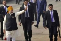 মোদির নিরাপত্তারক্ষীদের হাতে থাকা কালো ব্রিফকেসের রহস্য কী?