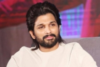 নতুন সিনেমায় ১০০ কোটি রুপি পারিশ্রমিক চাইলেন আল্লু অর্জুন