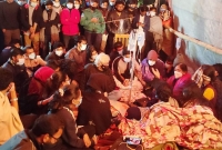 গভীর রাতে ক্যাম্পাসে, আশ্বাসে অনশন ভাঙলেন শাবিপ্রবির শিক্ষার্থীরা