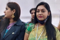 শাড়ি পরে আমি কতটা দৌড়াতে পারি, সারা বিশ্ব দেখেছে: নিপুণ