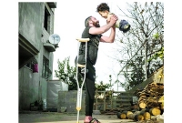 ছবিটি বদলে দিয়েছে সেই বাবা-ছেলের জীবনও