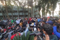 থমথমে অবস্থায় এফডিসি, শপথ নিবেন নিপুণ, ব্যবস্থা নেয়ার হুঁ'শিয়ারি জায়েদের