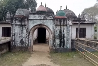 ৪৫৭ বছরের প্রাচীন মসজিদ ভাঙা নিয়ে দুই পক্ষের দ্বন্দ্ব