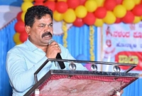 'নারীদের উত্তেজক পোশাক, পুরুষদের উত্তেজিত করে বলে ধর্ষণ বাড়ছে'