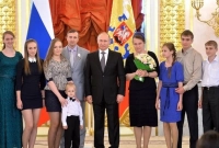 'নিজের পরিবারকে আলতাই পর্বতের গোপন বাঙ্কারে রেখেছেন পুতিন'