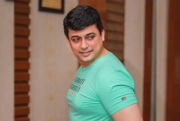 এক মাস পরে এসেও ঢুকতে পারলেন না জায়েদ খান, শিল্পী সমিতিতে তালা