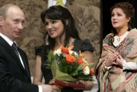 পুতিন-ঘনিষ্ঠ হওয়ায় নিষিদ্ধ জনপ্রিয় সুপারস্টার