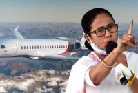 মাঝ আকাশে বিপত্তি, প্রবল ঝাকুনি দিয়ে নির্দিষ্ট উচ্চতা থেকে নেমে এলো মমতা ব্যানার্জীর বিমান!