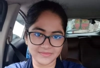 মেয়েকে স্কুলে রেখে বাসায় ফিরে মায়ের আত্মহত্যা, চিরকুটে লিখে গেলেন অদম্য ইচ্ছার কথা মেয়েকে স্কুলে রেখে বাসায় ফিরে মায়ের আত্মহত্যা, চিরকুটে লিখে গেলেন অদম্য ইচ্ছার কথা