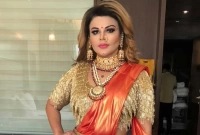  'রাখির ইচ্ছে, পরের জন্মে যেন অম্বানী বা শিল্পা শেট্টির পরিবারে জন্ম নেন'