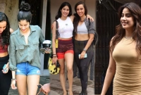 নম্রতার দুটি শব্দ রাতের ঘুম কেড়ে নিলো শ্রীদেবী কন্যার