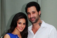 আমার স্বামী অতুলনীয়, অন্যের স্বামী কেড়ে নেয়ার প্রয়োজন নেই: সানি লিওন