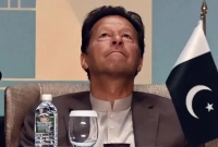 শেষ পর্যন্ত আর পারলেন না ইমরান খান, বেজে উঠলো বিদায় ঘণ্টা!