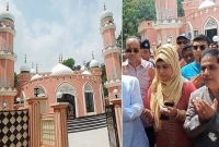 ২ কোটি টাকা ব্যয়ে মসজিদ বানালেন নায়িকা রোজিনা, এবার চান চক্ষু হাসপাতাল বানাতে