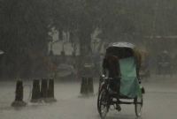 অবশেষে ঢাকায় প্রশান্তির বৃষ্টি